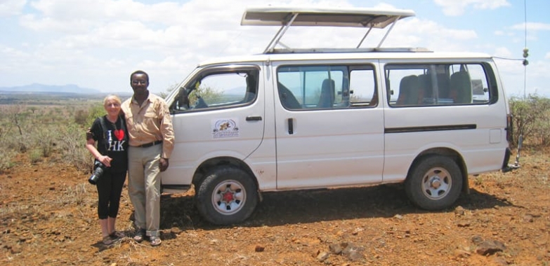 Book a Safari Vehicle for Masai Mara | 3 Days Kenya Safari Vehicle Hire – Masai Mara Land Cruiser Jeep